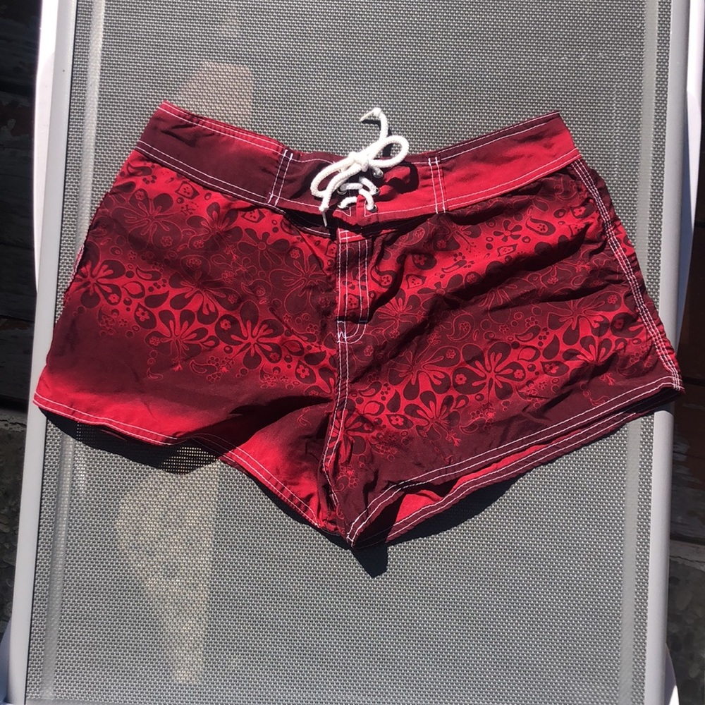 Brewer Hawaii red board shorts